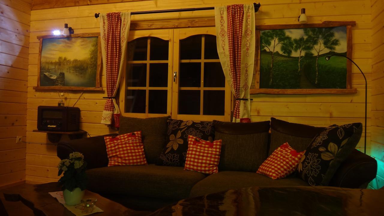 Holzhaus Waldwichtel Am Wald Und See Neuruppin Dış mekan fotoğraf