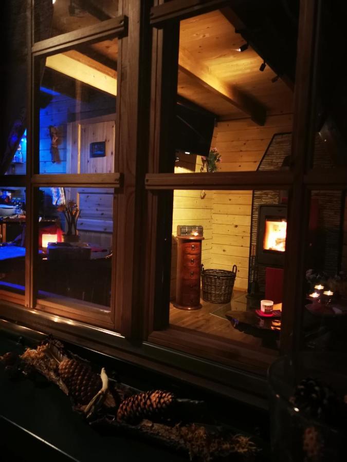 Holzhaus Waldwichtel Am Wald Und See Neuruppin Dış mekan fotoğraf